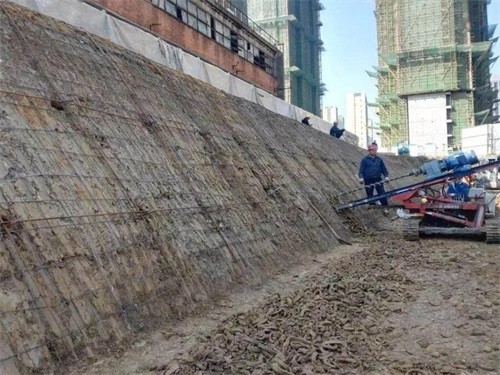 弓长岭建筑边坡支护