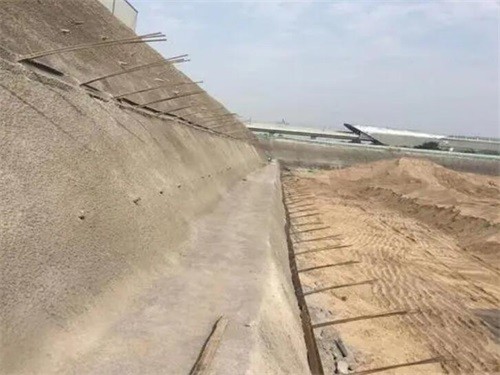 弓长岭河道边坡加固
